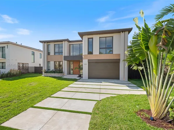 5854 SW 30th St, Miami, FL 33155