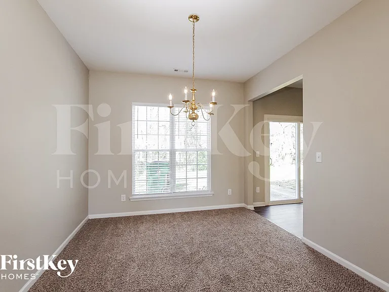 9201 Aloysia Ln — Photo 5