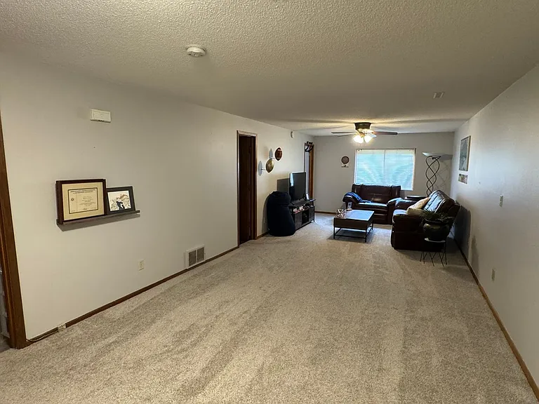 1217 Idaho Ave — Photo 25
