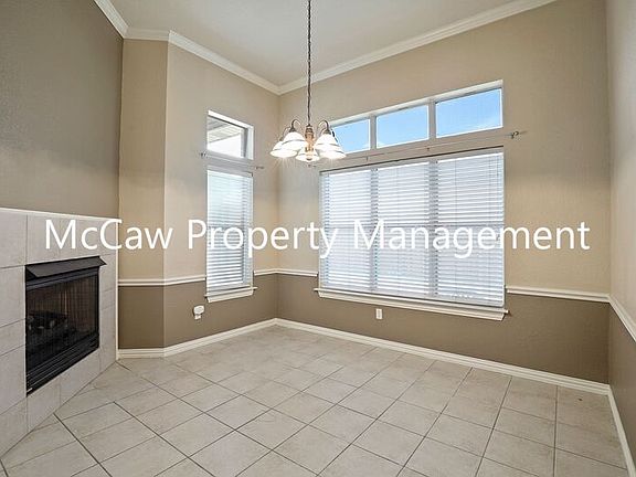 4th image of 629 W Park Dr