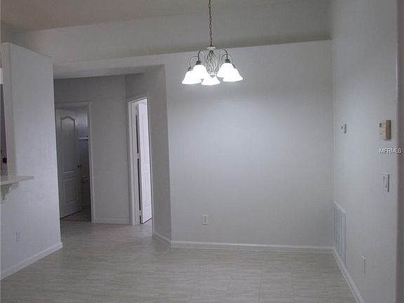 4th image of 15428 Bay Vista Dr