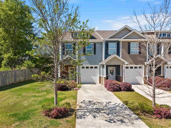 105 Valley Creek Dr, Boiling Springs, SC 29316