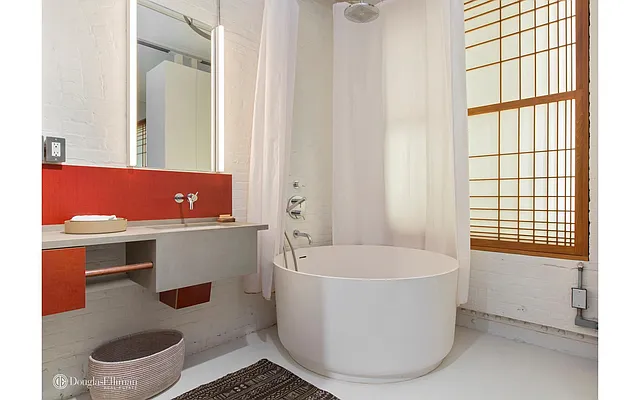 Sold by Douglas Elliman | media 14