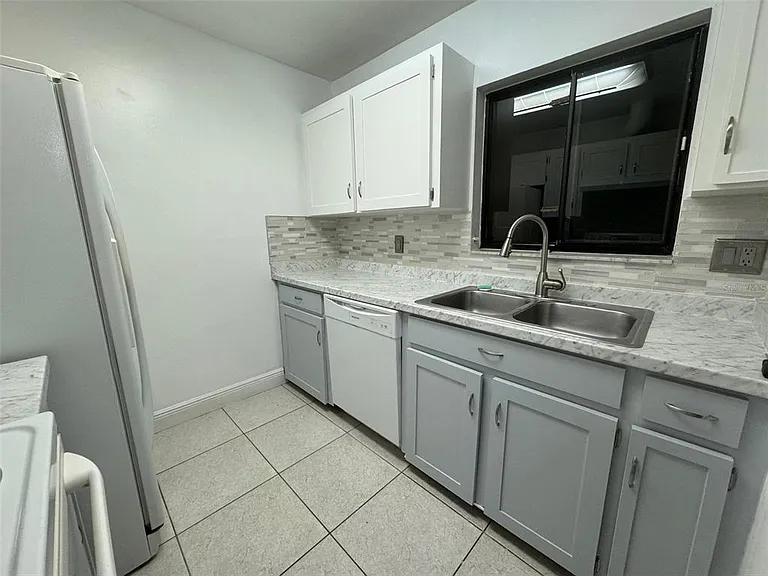 2304 Inagua Way #2304 — Photo 4