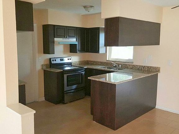 4th image of 7001 Parliament Dr