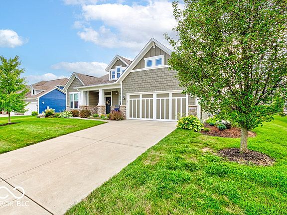 3rd image of 18029 Rolling Rock Dr