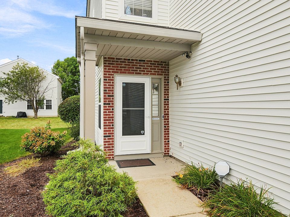 いちもち 21546 Eich Dr, Crest Hill, IL 60403 | MLS #12755734 | Zillow