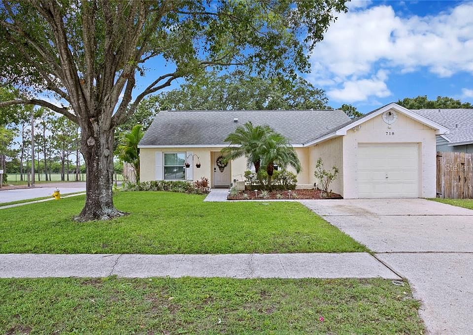 1st image of 718 Bayside Blvd