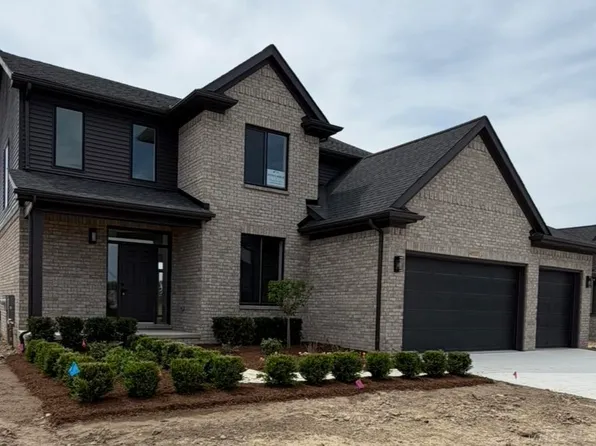 45537 Gable Dr, Macomb, MI 48088