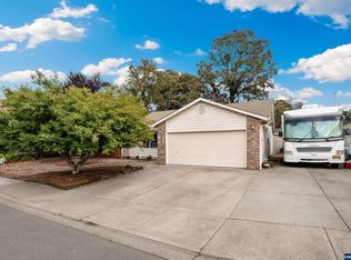 7482 8th St SE, Turner, OR 97392