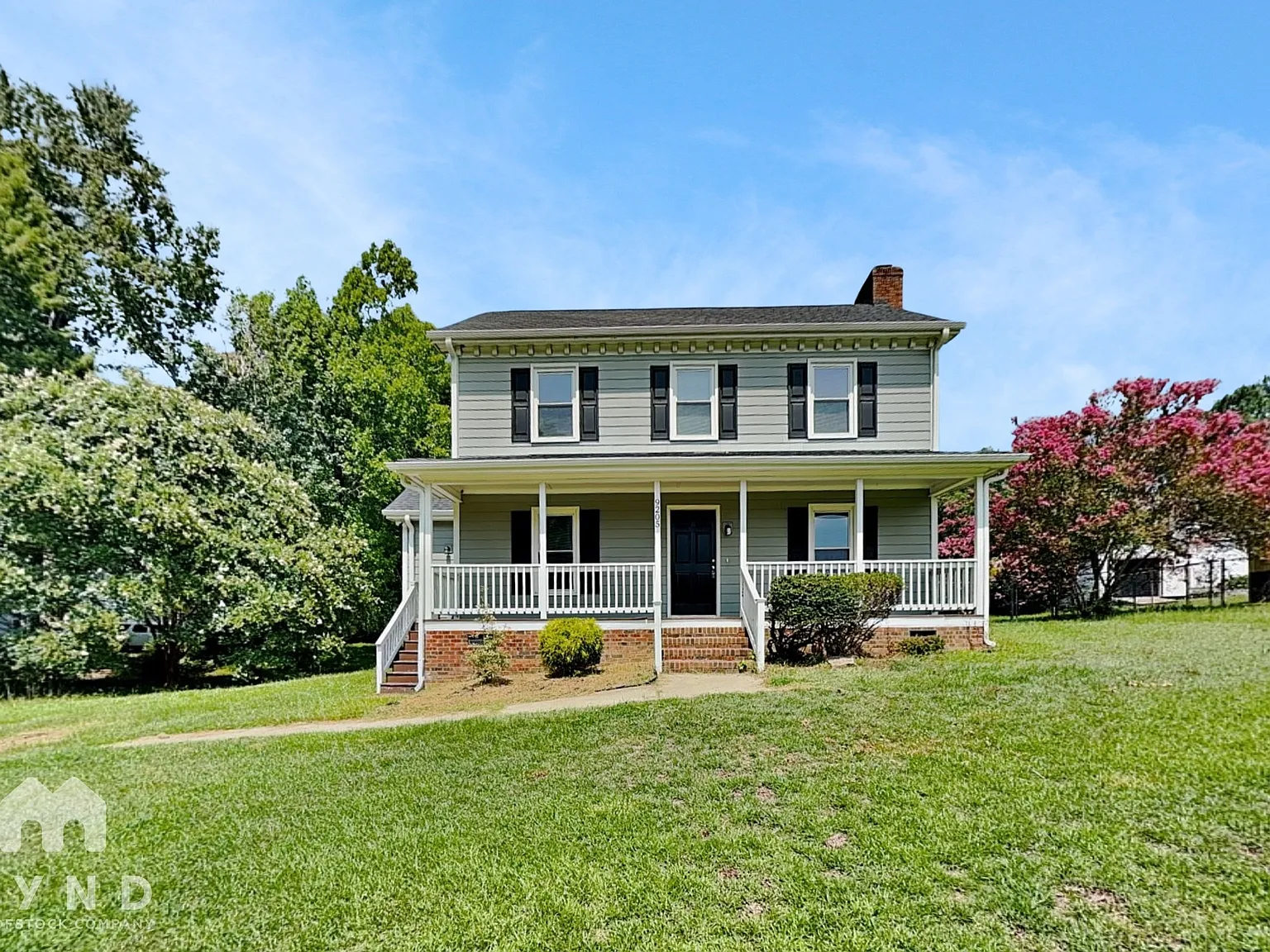 3 bed, 2.5 bath, 1432 sqft, $1,885 — Photo 1