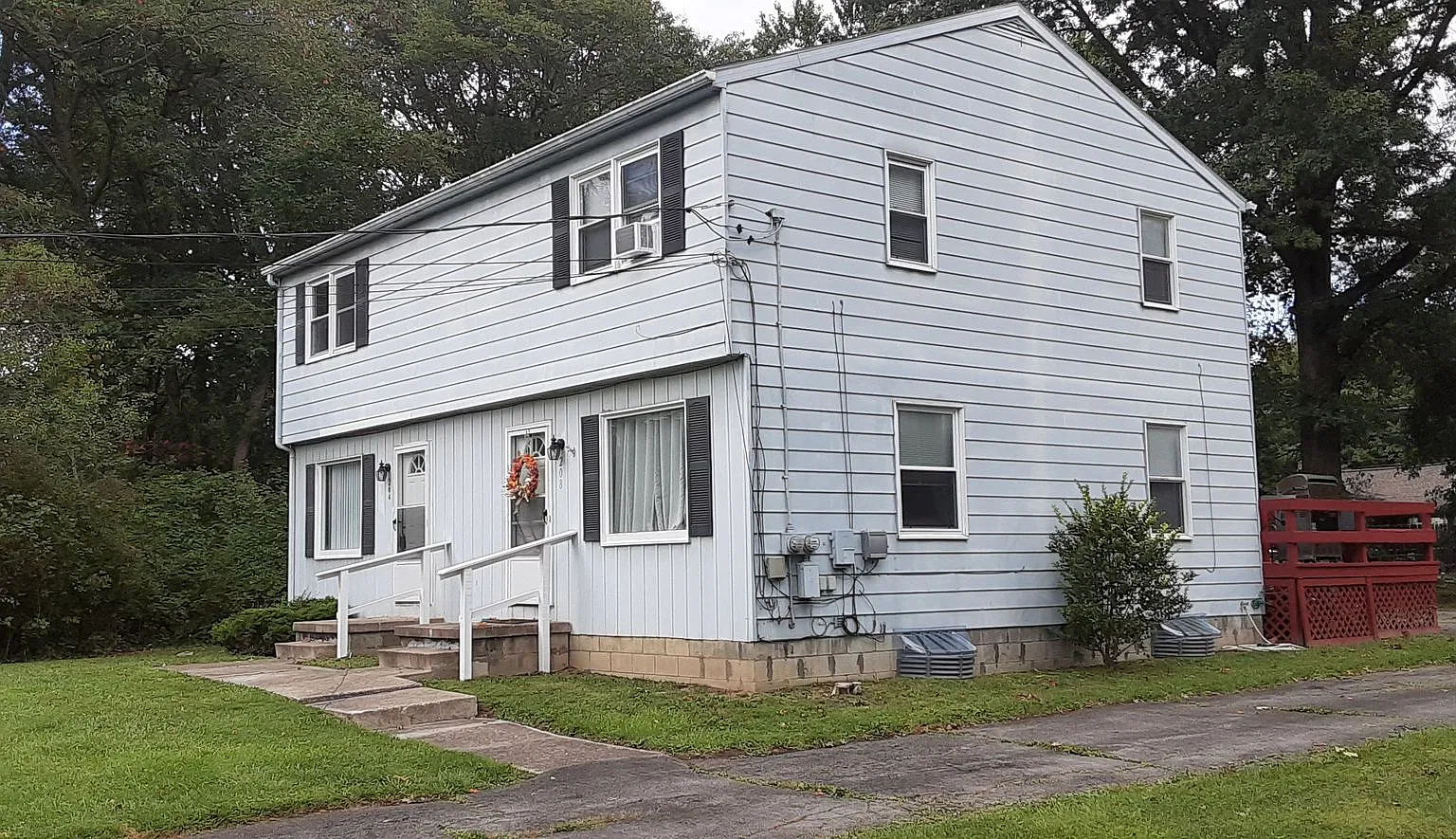 Two Bedroom 1 bath Townhouse in Niles — Photo 1