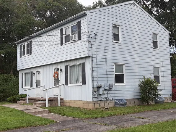 204 Roberts St, Niles, OH 44446