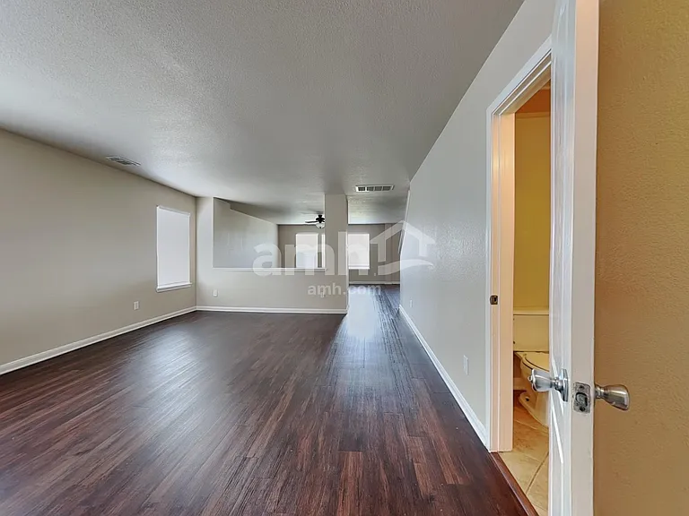 3743 Jewel Point Dr — Photo 8