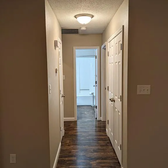 528 E Redwood St — Photo 8