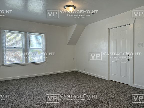 2nd image of 820 1/2 N Irwin Ave