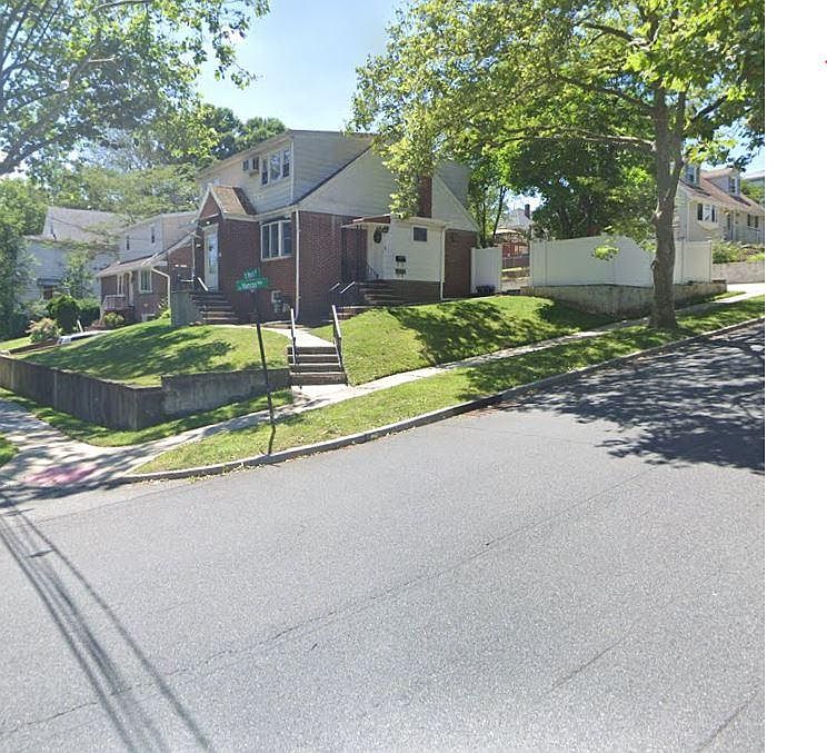 1st image of 29 Saint Marys Pl #2