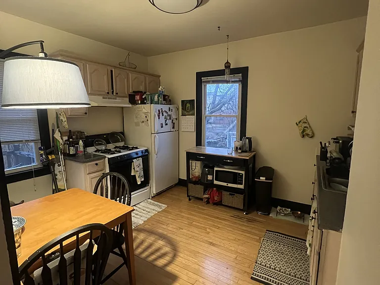 2025 N Hubbard St — Photo 1