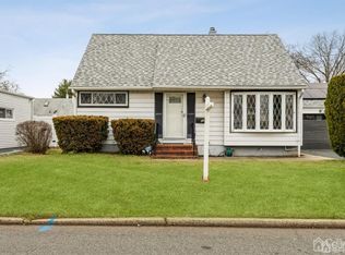 31 W George Pl, Iselin, NJ 08830
