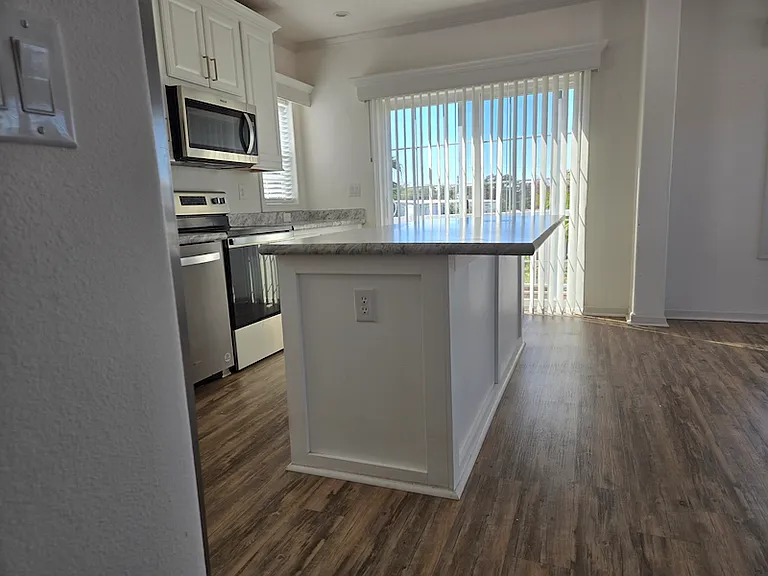 11050 Bluebird Dr — Photo 3