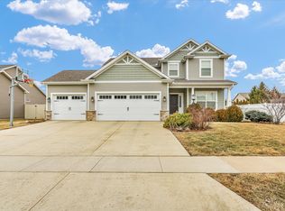 403 Independence Dr, Savoy, IL 61874