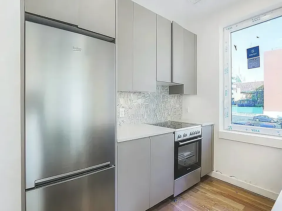 138-25 Barclay Ave #704