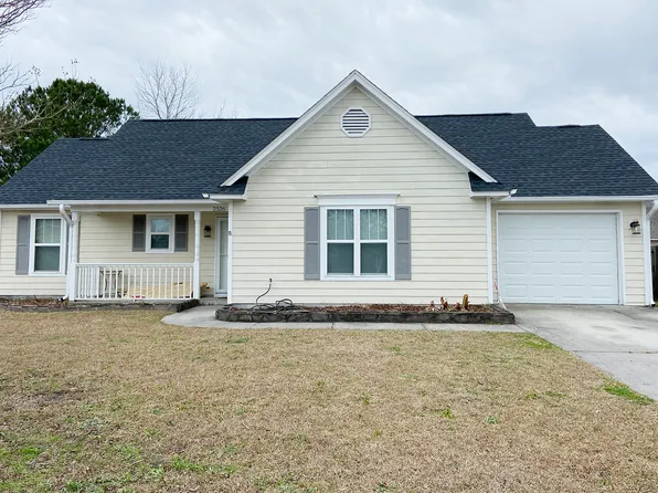 2526 Sapling Cir, Wilmington, NC 28411