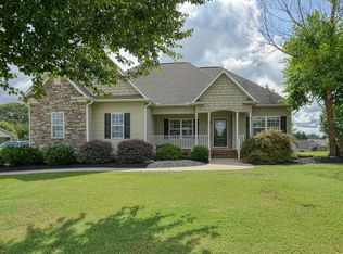 178 Hummingbird Ln, Chesnee, SC 29323