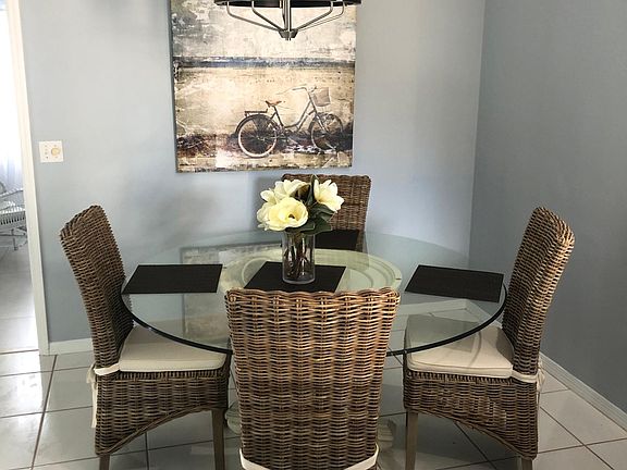 4th image of 637 Beachwalk Cir E #E-202