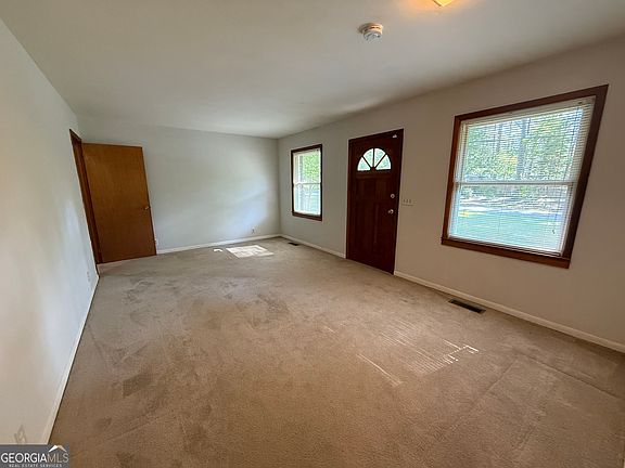 2nd image of 727 Central Rd