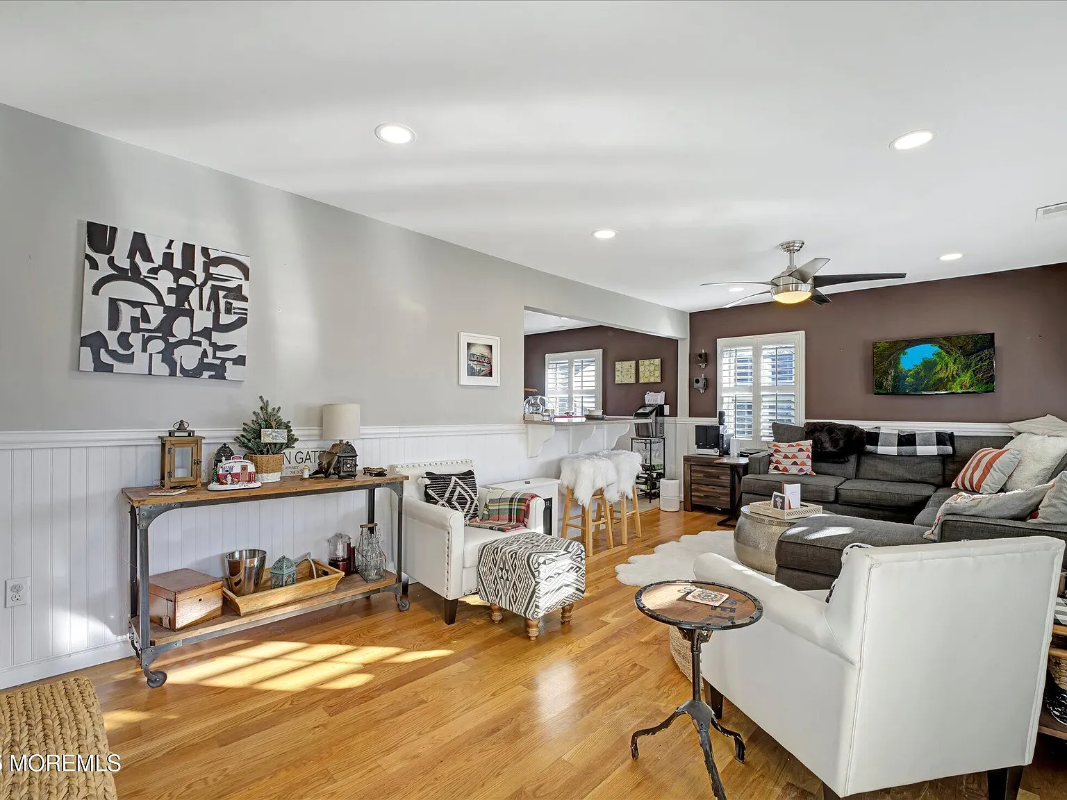 3 bed, 1.5 bath, 1014 sqft, $2,900 — Photo 3