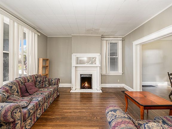 5th image of 510 Locust St