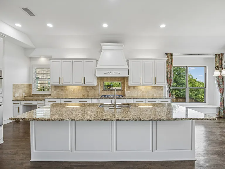 134 Santa Rosa Way — Photo 8