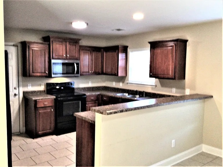 133 Ohara Dr — Photo 2