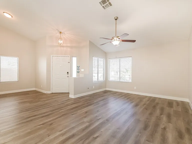 132 Park Ridge Ln — Photo 4