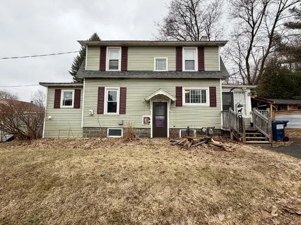 1208 Cook St, Saranac, NY 12929