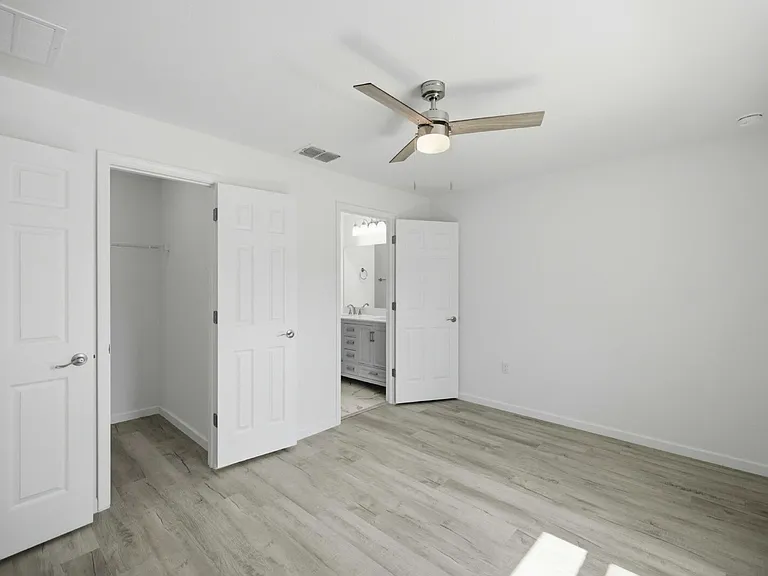 6488 NW 13th Ave — Photo 13