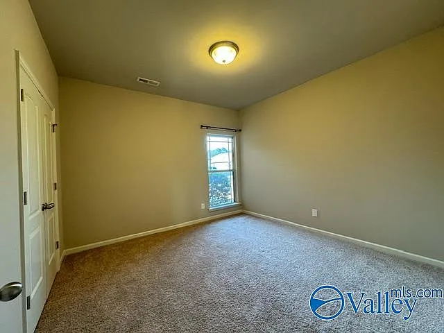140 Clydesdale Ln — Photo 31