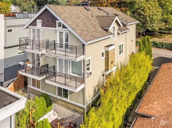4149 SW Frontenac Street #B, Seattle, WA 98136