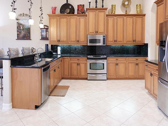 4th image of 6872 Caviro Ln