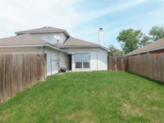 5th image of 2805 Bent Brook Dr