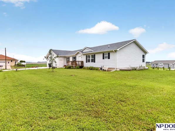106 N Queen St, Cedar Bluffs, NE 68015