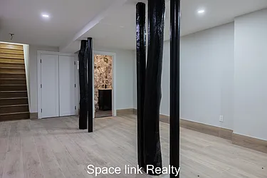 Rented by Space Link Realty
