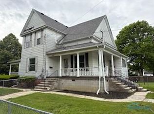 20390 Locust St, Weston, OH