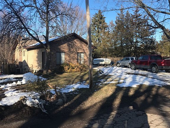 2nd image of 3816 Chenlot Ln