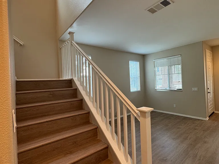 28512 Plymouth Way — Photo 19