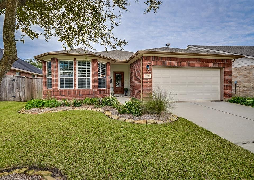 Welcome home to 9422 Brackenton Crest Drive â absolutely adorable 1 story that is updated to the max!