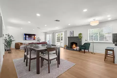 22309 Leadwell St — Photo 30