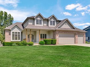 544 Windridge Dr, Chesterton, IN
