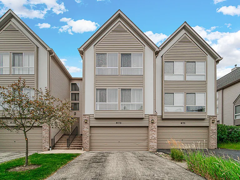 673 E Fountainview Dr #673 — Photo 1